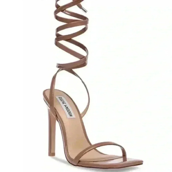 Steve Madden Shoes - STEVE MADDEN "UPLIFT" HEELS SIZE 9.5 M